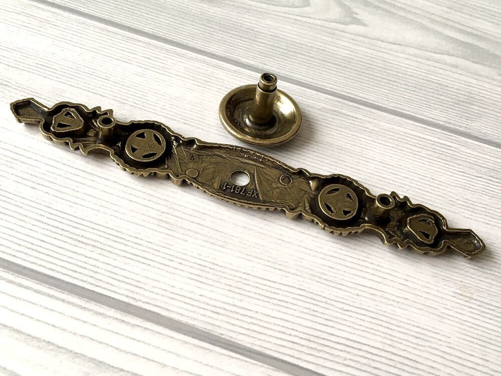 Vintage Style Dresser Drawer Pulls, Antique Bronze, Georgian Cabinet Hardware