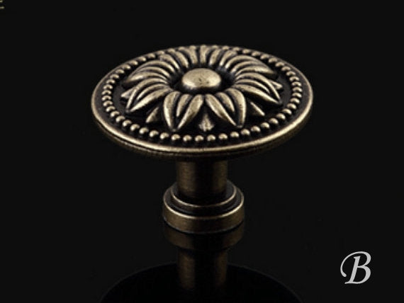 Vintage Style Cabinet Pulls Antique Bronze Drawer Handles | Lynns Hardware