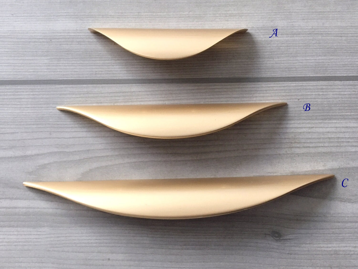 Finger Drawer Pulls, Cabinet Handles, Gold Nickel Black, Mid Century, 32 64 96 mm Holes