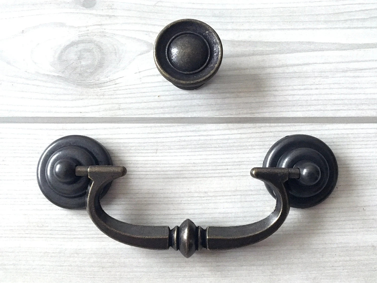 3.5" Drawer Pulls Drop Handle Dark Antique Bronze Vintage Style
