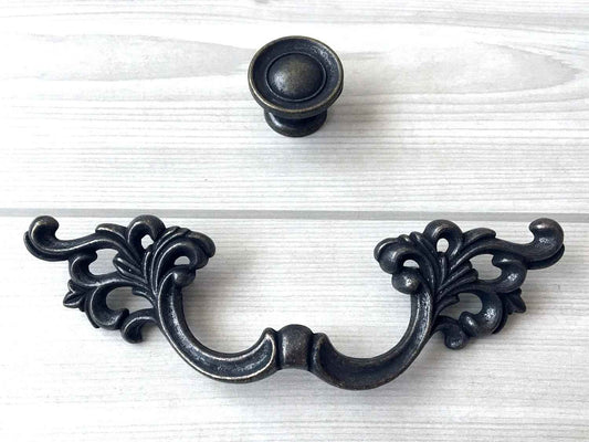 2.75" Vintage Leafy Drawer Pull with Round Knob - Dark Antique Bronze