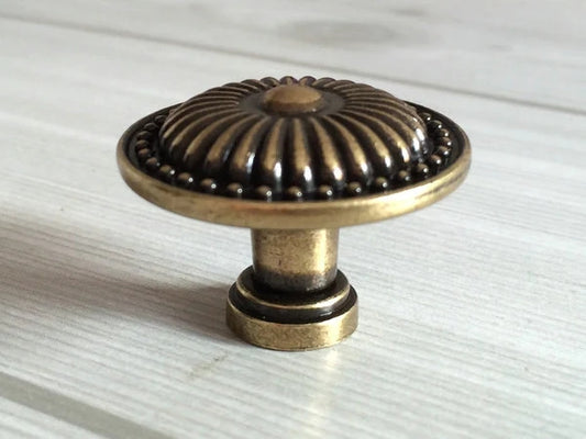 2.5" 3.75" Antique Bronze Bail Drawer Pulls Vintage Style