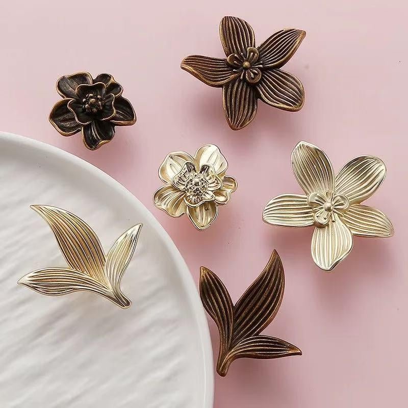 Flower Cabinet Knob, Petal Drawer Pull, Decorative Kitchen Hardware