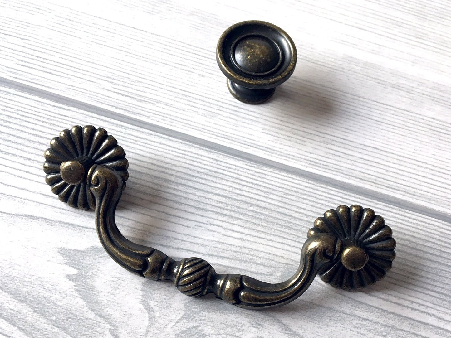 3.5" Antique Bronze Drawer Pulls Rustic Drop Handles Vintage Style