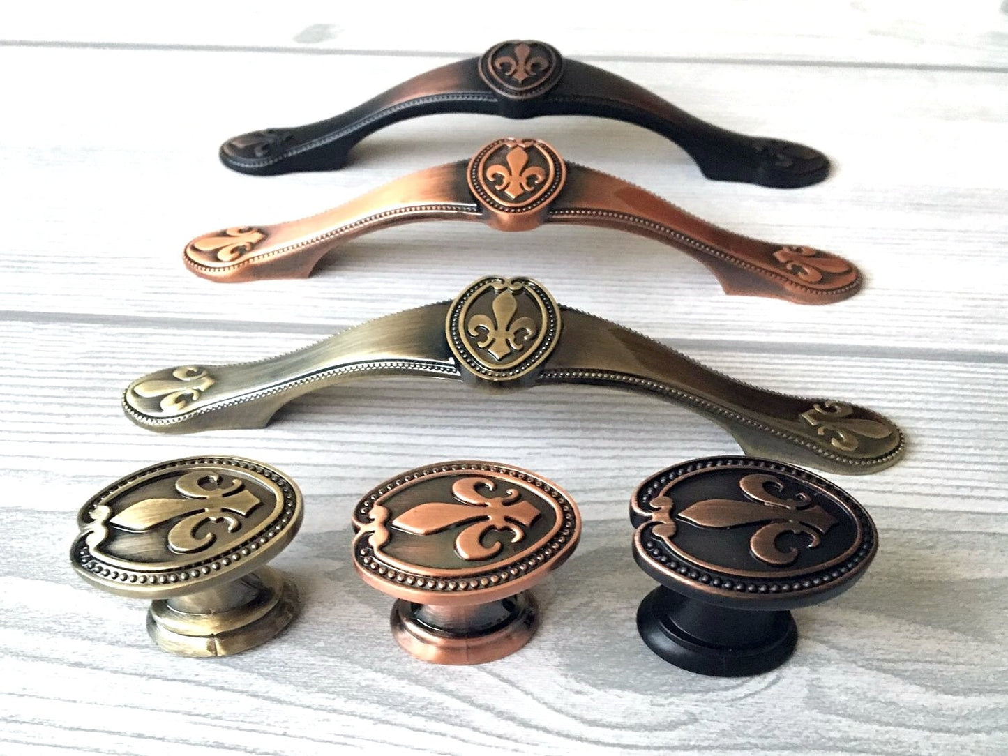 Fleur De Lis Cabinet Pulls and Knobs, 3.75" Centers, Bronze, Creamy White