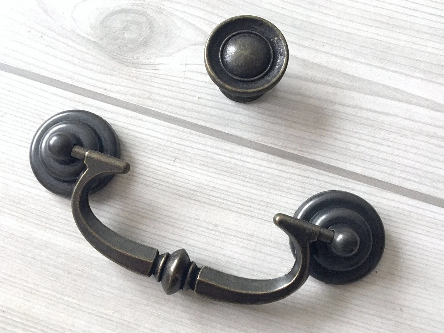 3.5" Drawer Pulls Drop Handle Dark Antique Bronze Vintage Style
