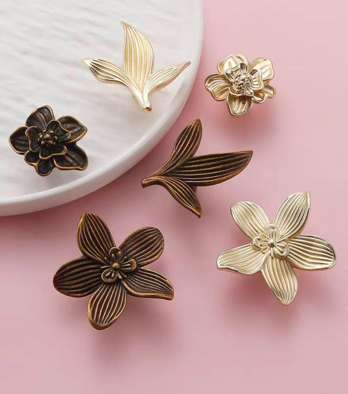 Flower Cabinet Knob, Petal Drawer Pull, Decorative Kitchen Hardware