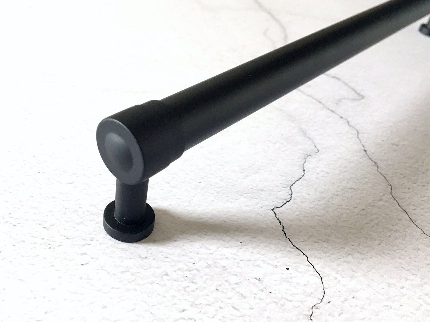 Mattschwarzer Schubladengriff | Lynns Hardware