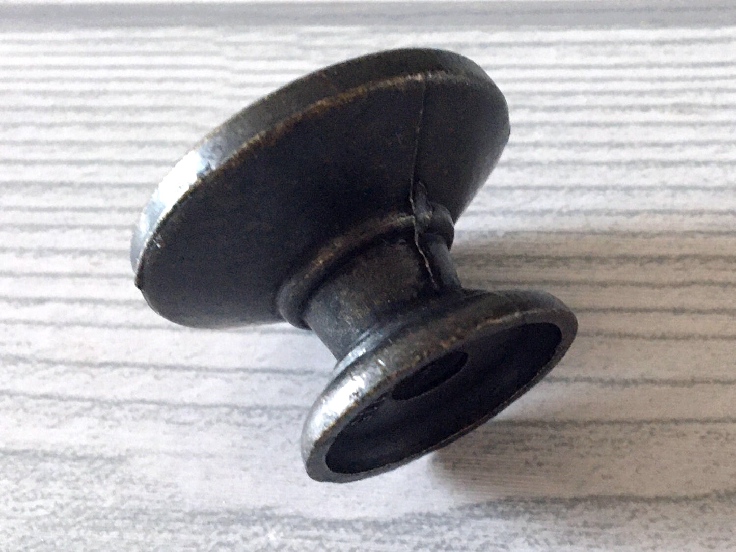 Vintage Look Drawer Knobs, Antique Bronze, Retro Rustic Kitchen Cabinet Hardware
