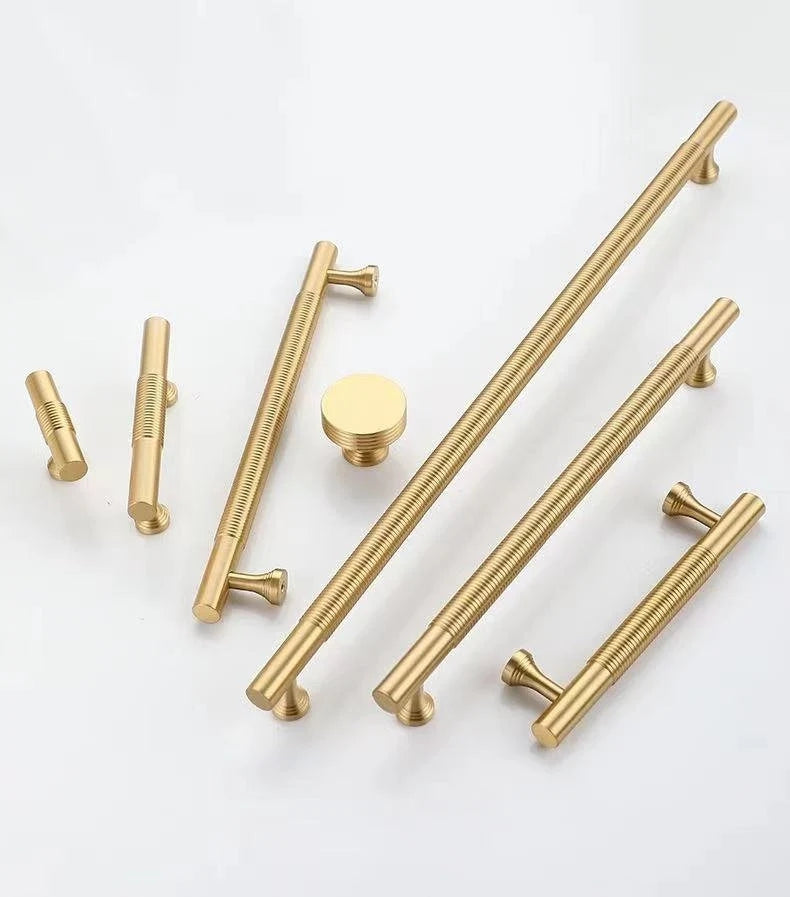 Brass Fluted Cabinet Pulls, Classic Wardrobe Handles, Kitchen Hardware, Black Gold Bronze