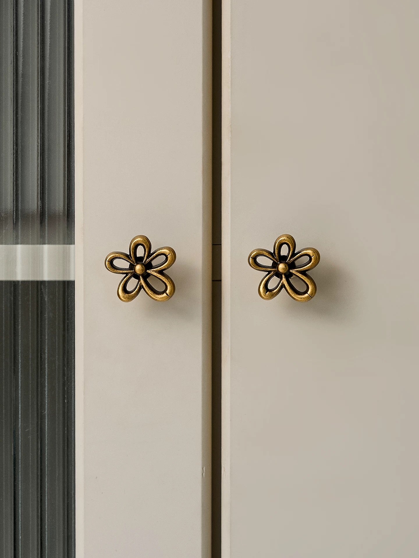 Antique Bronze Cabinet Knobs, Solid Brass, Rustic Retro Kitchen Hardware