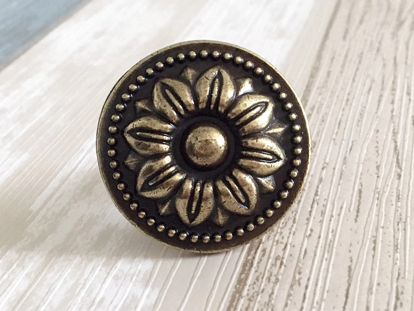 5,75" Schubladengriffe Tropfengriff Antik Bronze Vintage Stil 5-3/4 Zoll Zentren