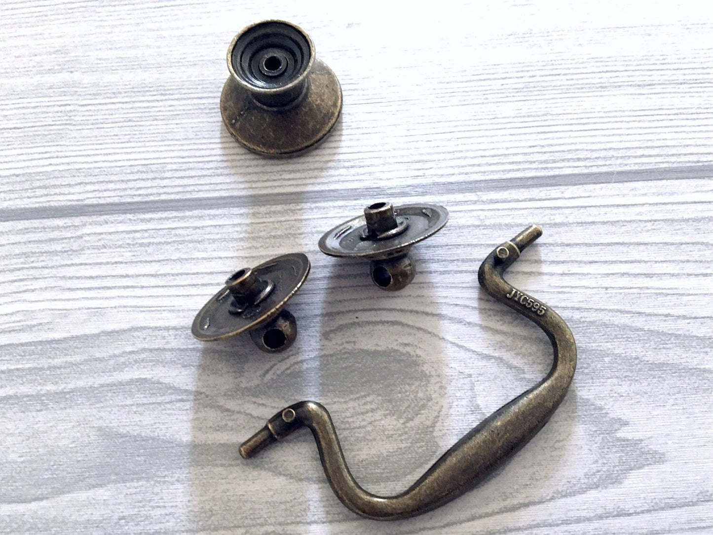 2.75" Rustic Swan Neck Swing Bail Handle - Antique Bronze - LynnsHardware