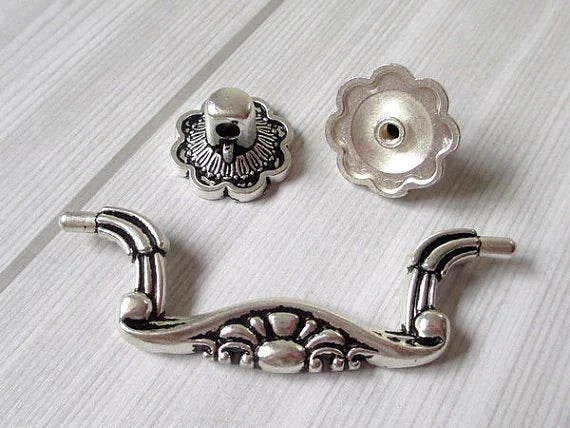 Sunflower Drawer Knobs and Pulls, Antique Silver Black, Retro Kitchen Hardware