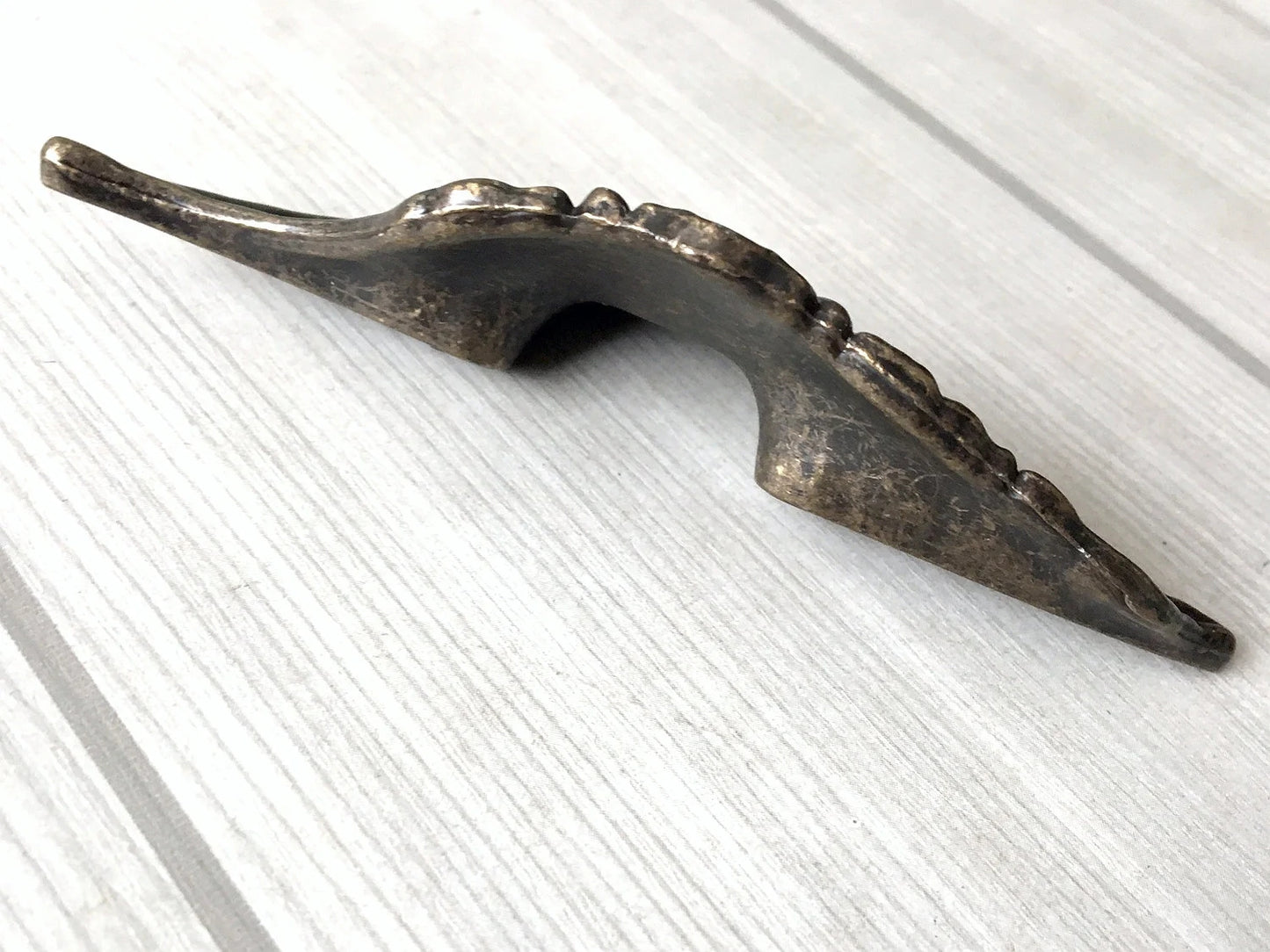 1.25" Vintage Style Leafy Drawer Pull Handles, Left Right Pair
