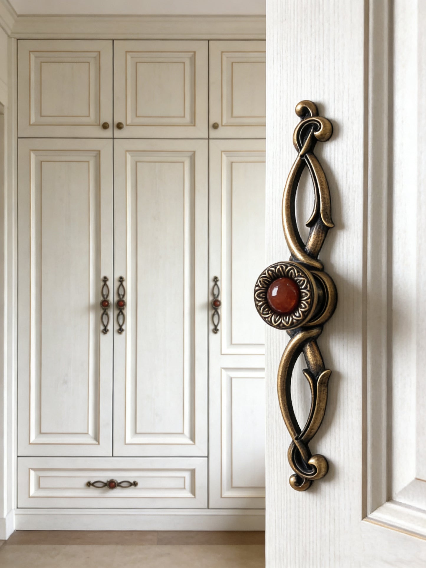 Vintage Resin Gem & Antique Brass Cabinet Pull Knobs - LynnsHardware