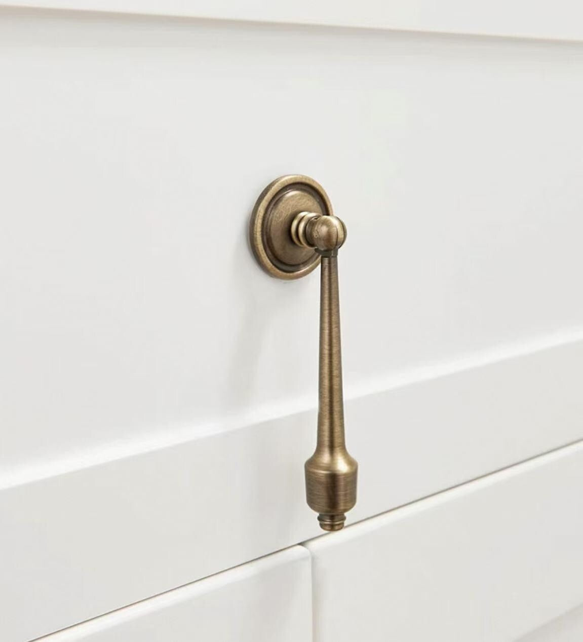 Brass Cabinet Teardrop Pull, Pendent Drawer Knob, Brushed Brass, Polished Chrome, Antique Bronze