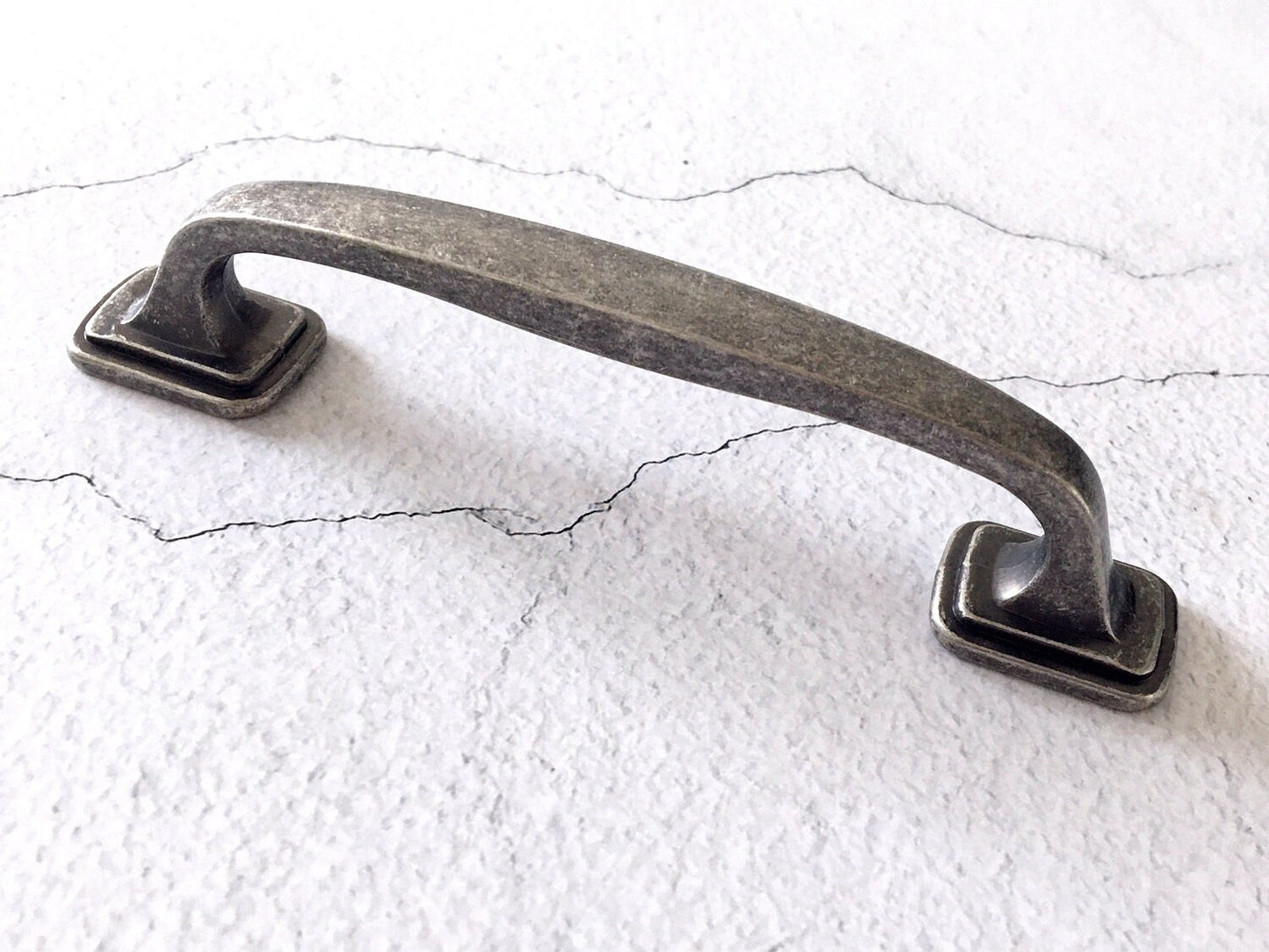 3,5" Cup Pull 4" Centers Antik Zinn Schublade zieht Schrank Griffe