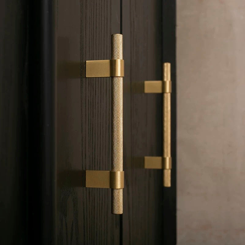 Knurled Cabinet Bar Pulls 96 128 224 320 mm, Brass / Matte Black, Sleek Modern Kitchen Hardware
