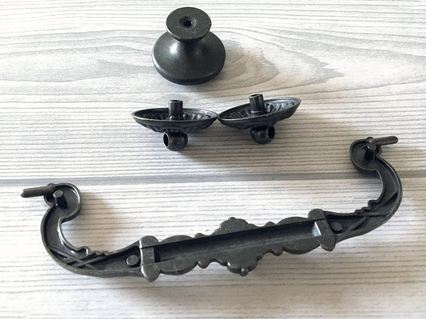 5.25" Dark Antique Bronze Vintage Style Bail Drawer Pull