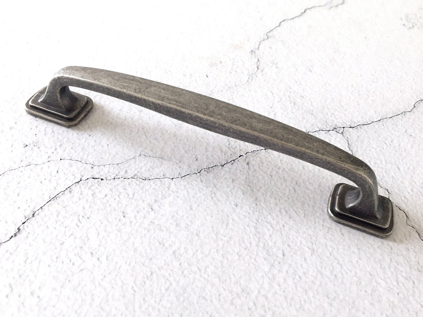3,5" Cup Pull 4" Centers Antik Zinn Schublade zieht Schrank Griffe