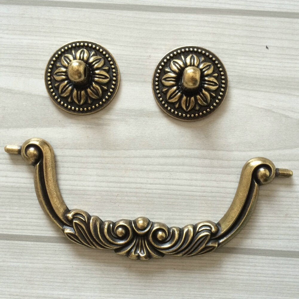 Vintage Style Dresser Drawer Pulls, Antique Bronze, Georgian Cabinet Hardware