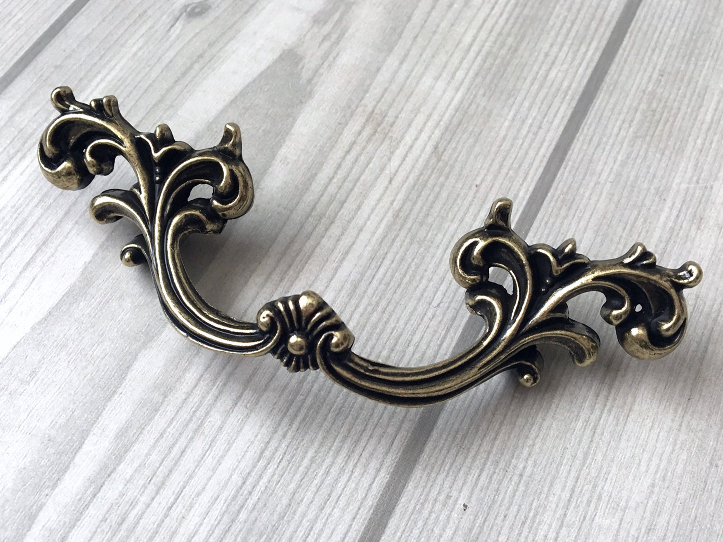 2.5" 3.75" Leafy Drawer Pull Handles, Antique Bronze, French Provincial Hardware 64 96 mm