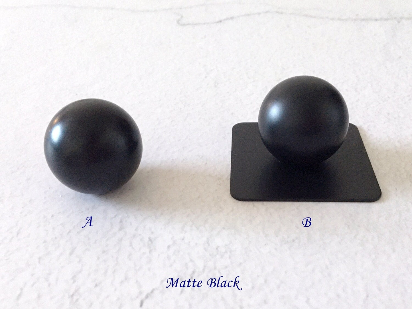 Ball Brass Knobs with backplate in Matte Black