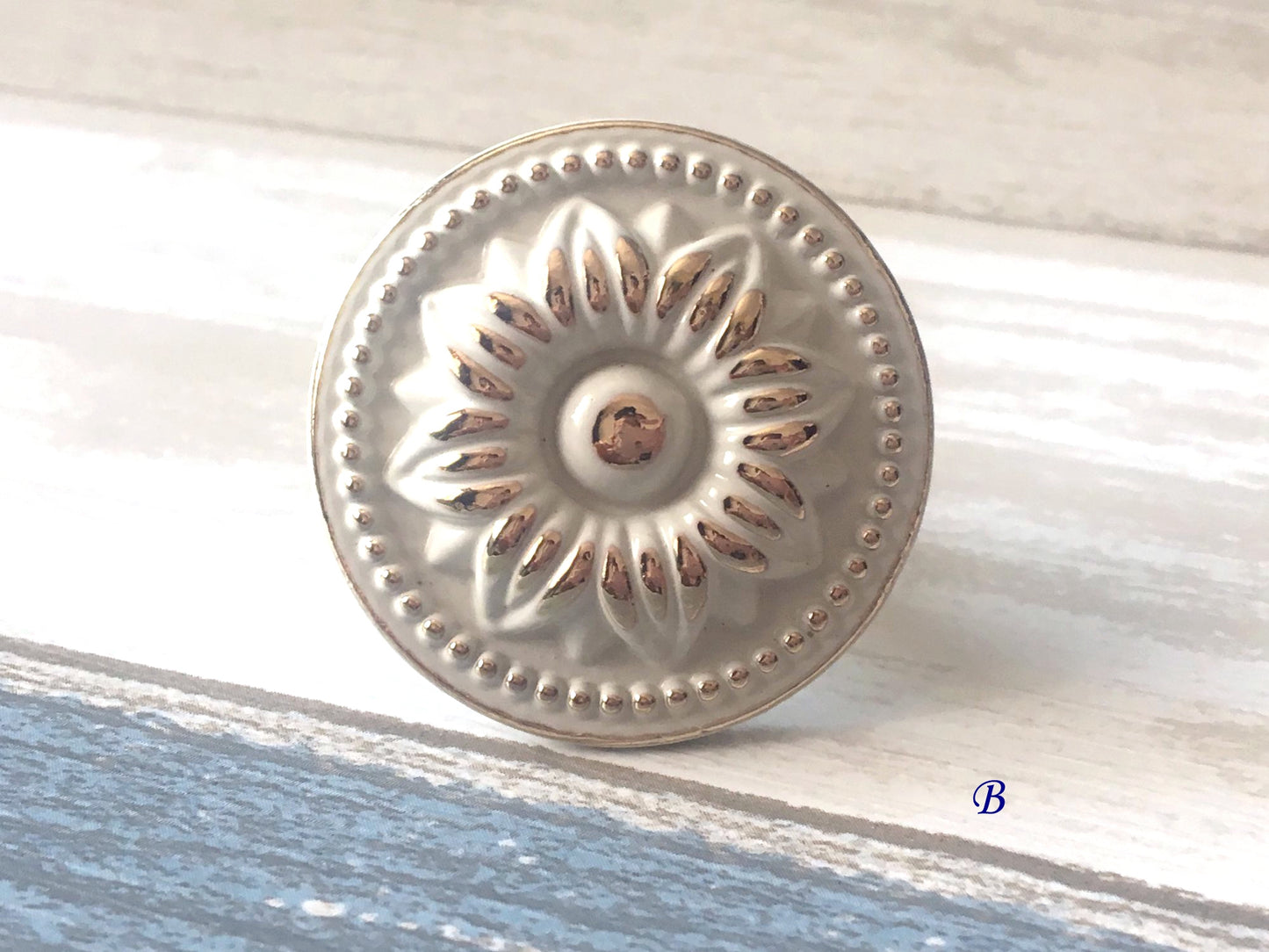 Shabby Chic Drawer Pulls Handle Cabinet Pulls Creamy White Gold Kitchen Hardware