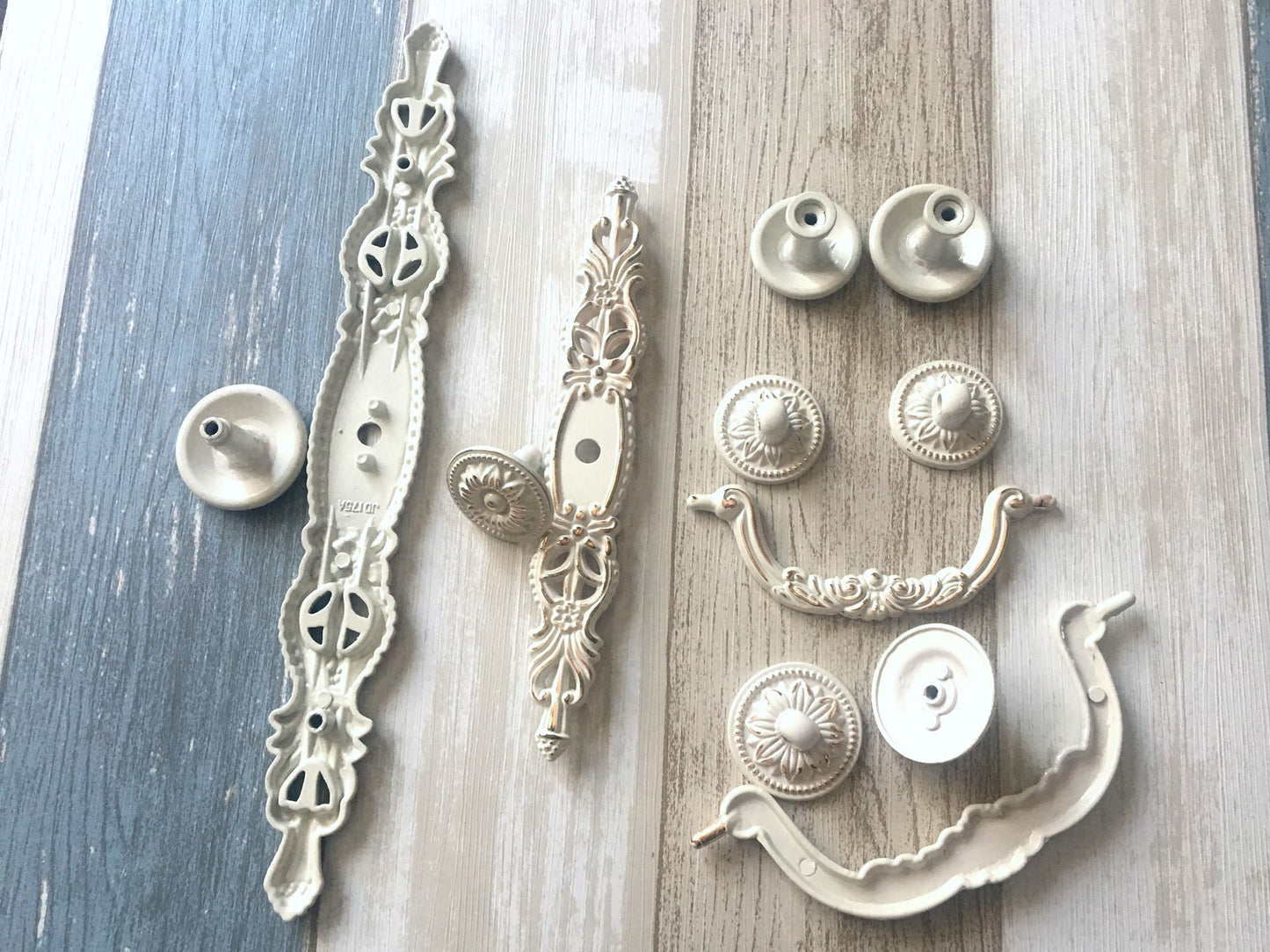 Shabby Chic Drawer Pulls Handle Cabinet Pulls Creamy White Gold Kitchen Hardware