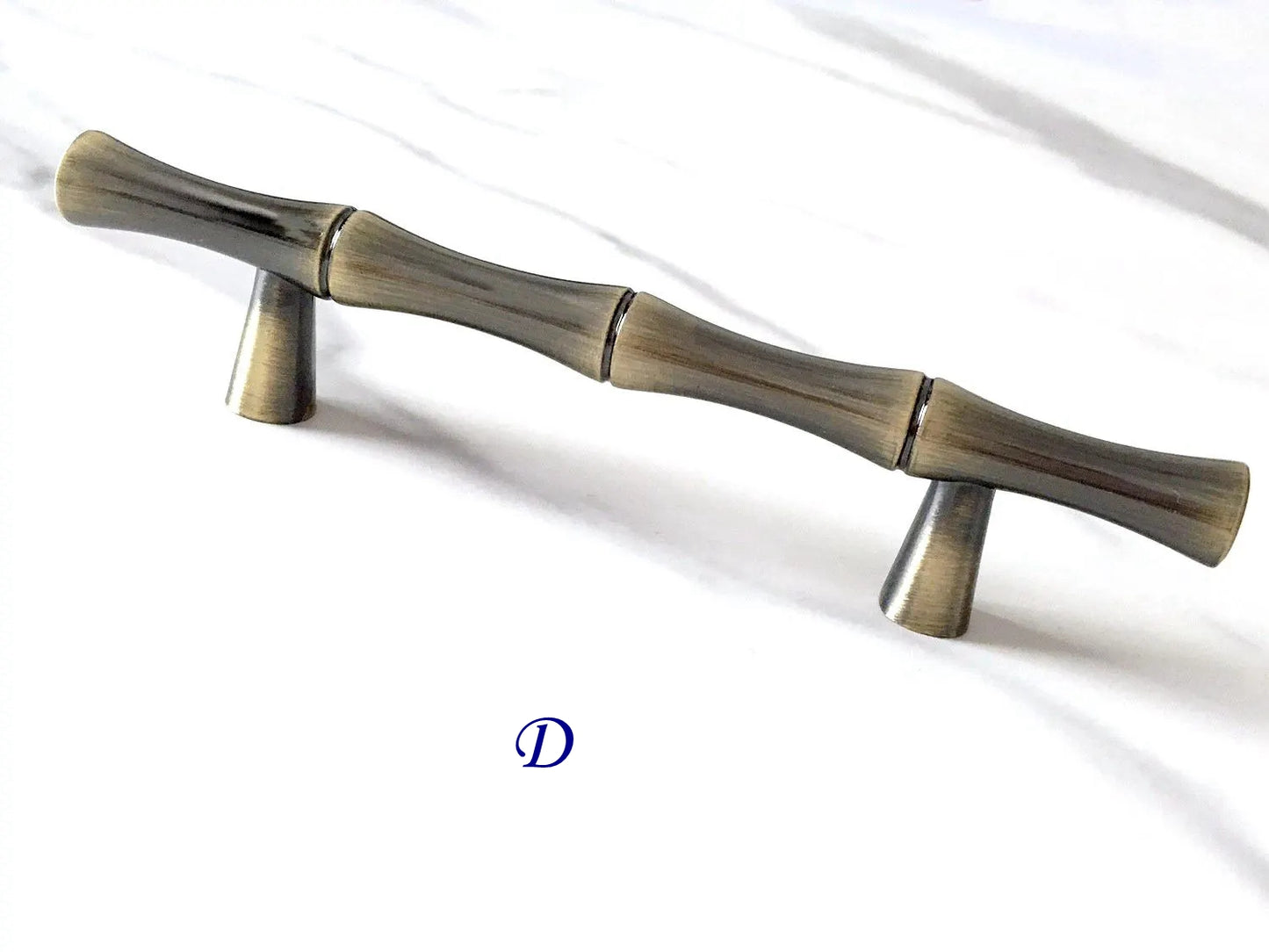Bambus-Schrankgriff T-förmiger Knopf Gebürstete Bronze | Lynns Hardware