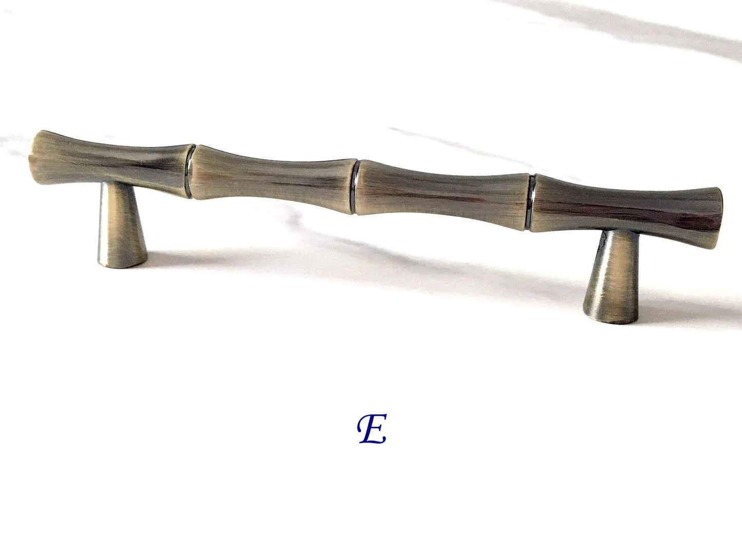 Bambus-Schrankgriff T-förmiger Knopf Gebürstete Bronze | Lynns Hardware