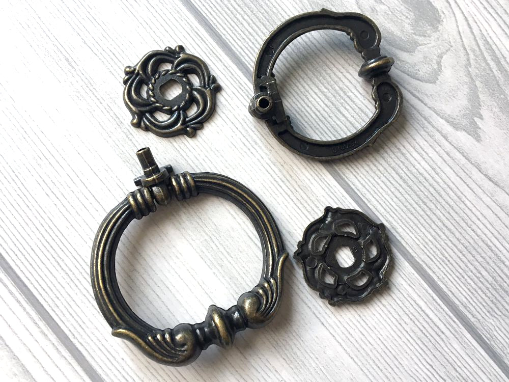 Vintage Style Ring Drawer Pull, Pendant Cabinet Knob, Antique Bronze, Rustic Hardware