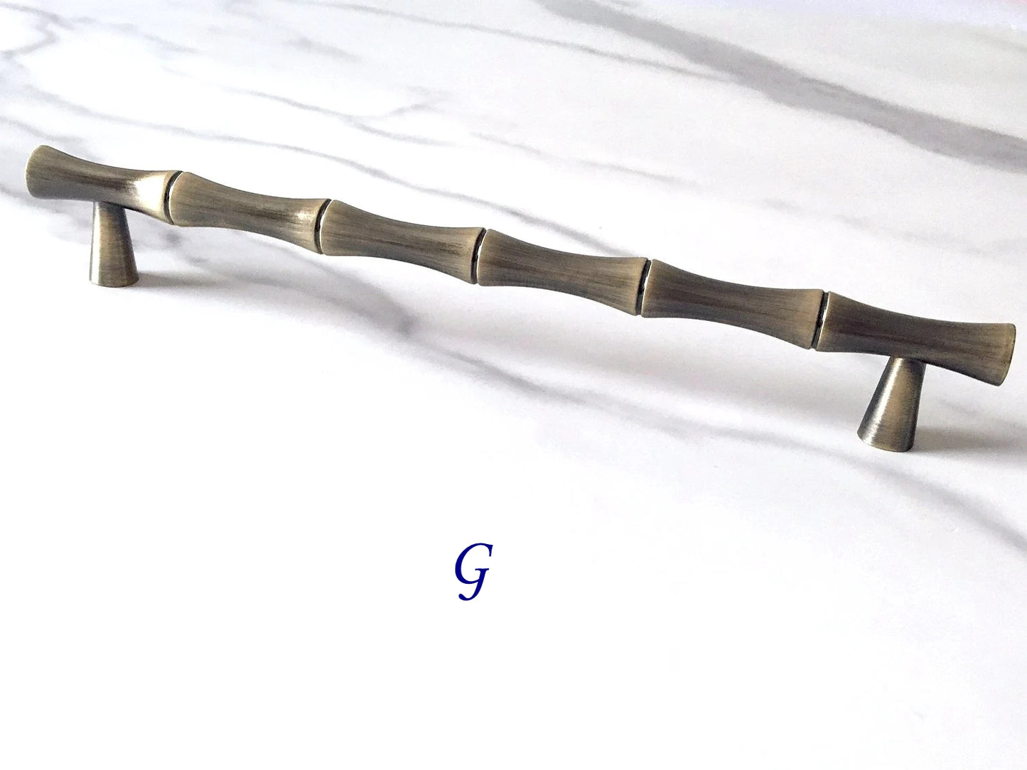 Bambus-Schrankgriff T-förmiger Knopf Gebürstete Bronze | Lynns Hardware