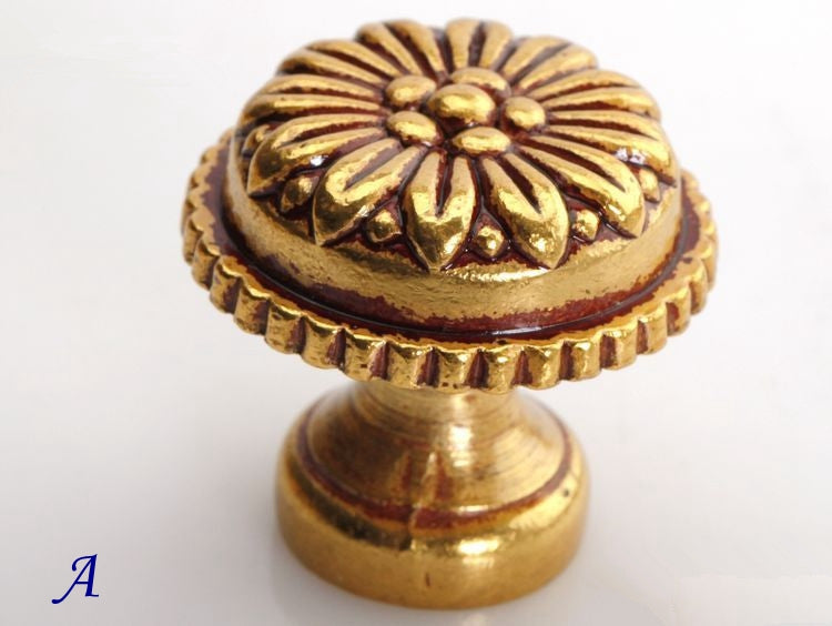 2.5" 3.75" Antique Gold Brass Cabinet Pulls, French Provincial Vintage, 64 96 mm Centers