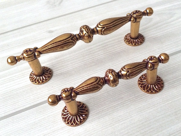 2.5" 3.75" Provincial Drawer Pulls, Antique Gold Brass, 64 96 mm Centers