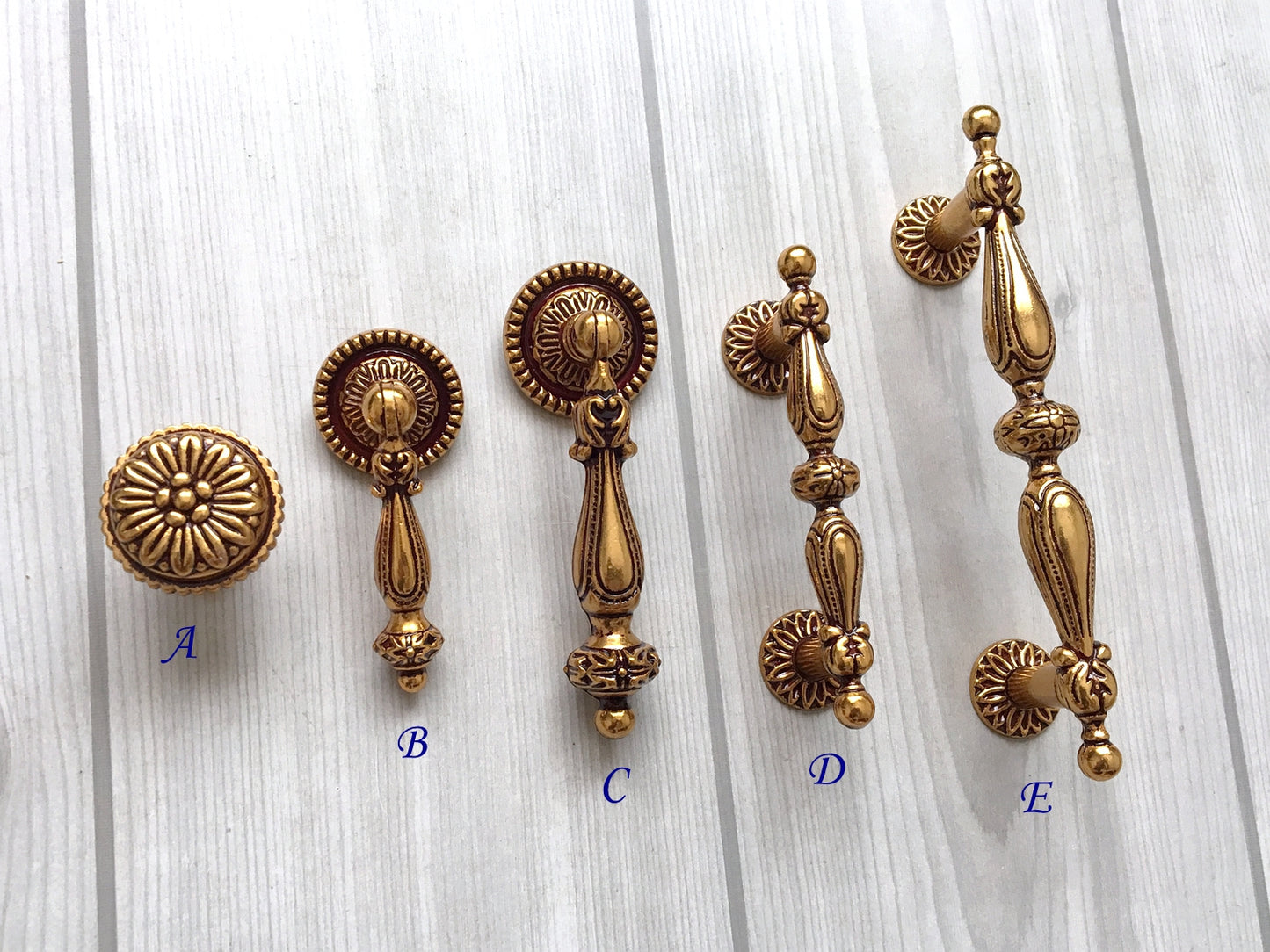 2.5" 3.75" Provincial Drawer Pulls, Antique Gold Brass, 64 96 mm Centers
