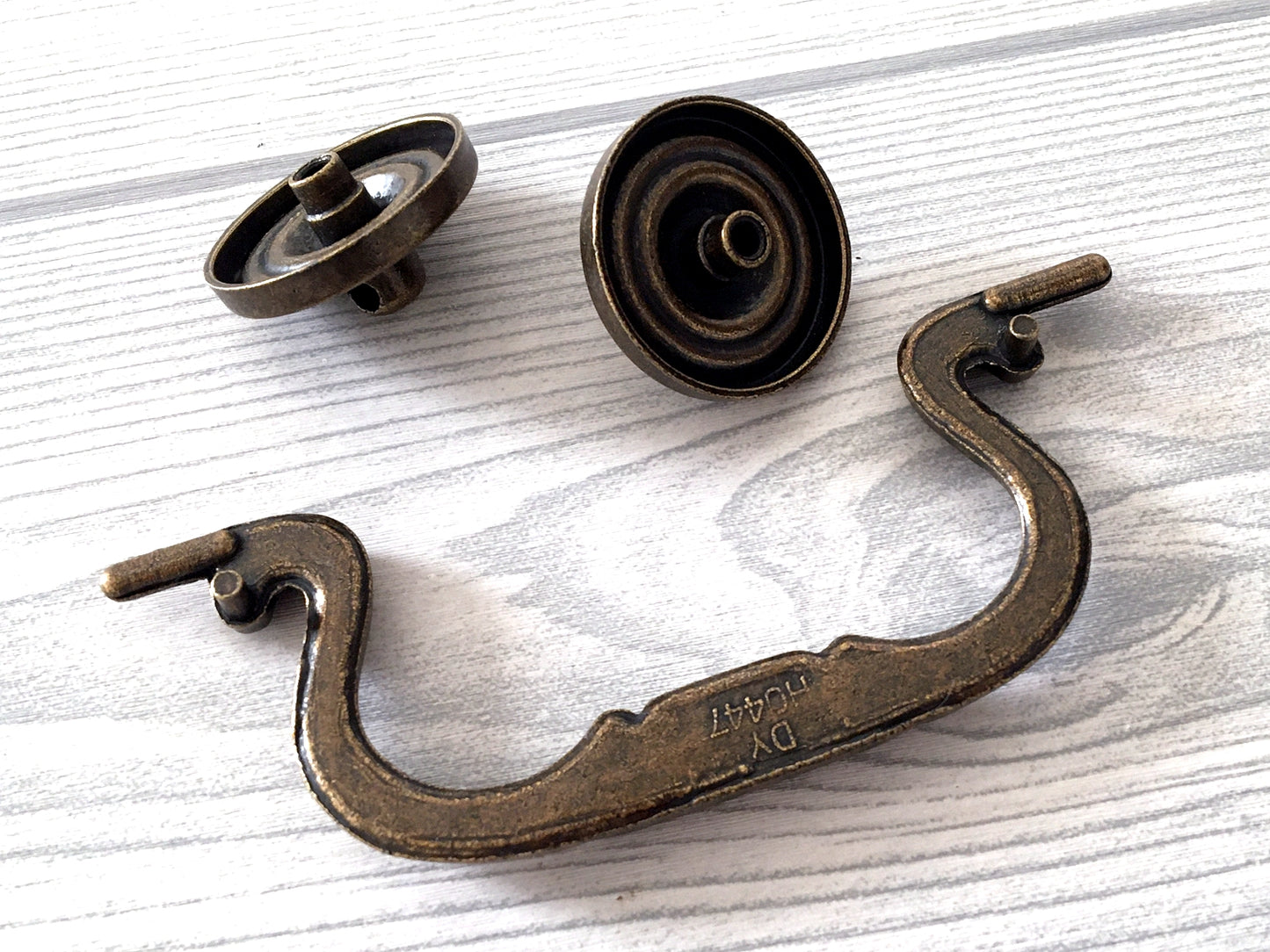 4" Swing Bail Drawer Pull - Antique Bronze / Black
