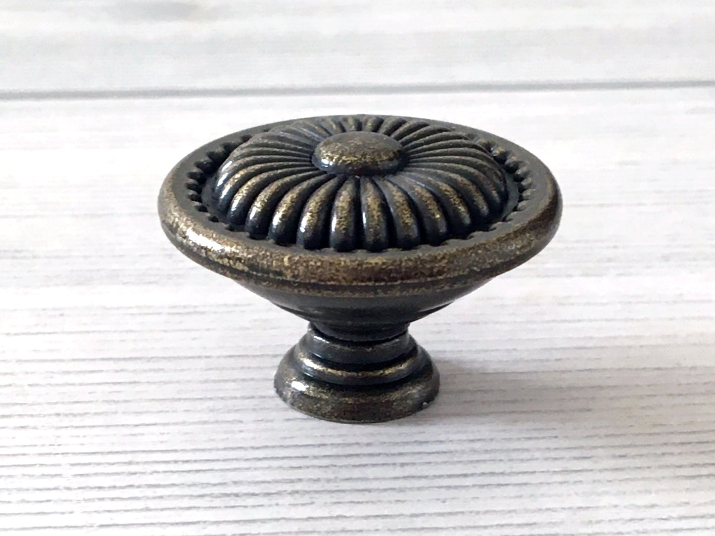 5.25“ Vintage Style Swing Bail Drawer Pull, Round Knob, Antique Bronze