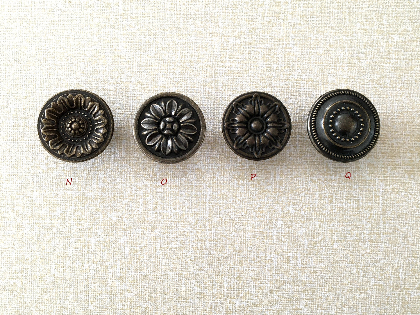 Vintage Look Drawer Knob, Cabinet Pulls Hardware, Antique Bronze