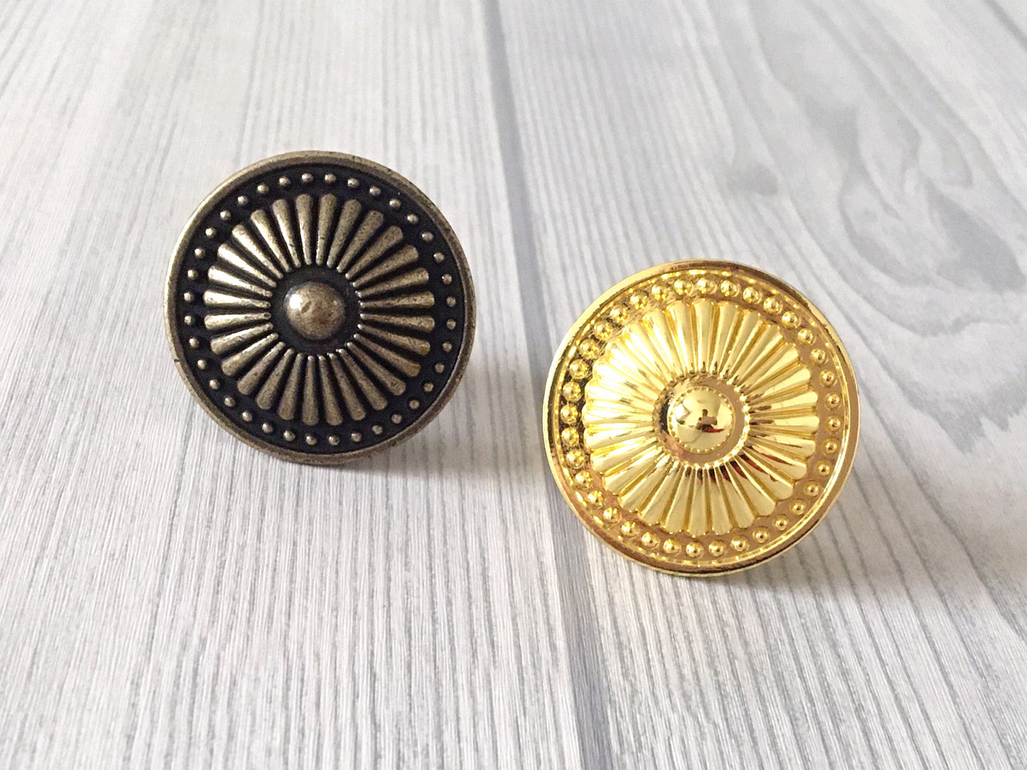 Mid-century Design Round Cabinet Knob, Polished Gold / Antique Bronze, 1.3" Diameter