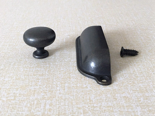 3.5" Cup Drawer Pull & Knob - Dark Antique Bronze