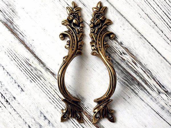 Antique Gold Brass Cabinet Door Handle, Leafy Drawer Pulls, French Provincial Vertical Hardware
