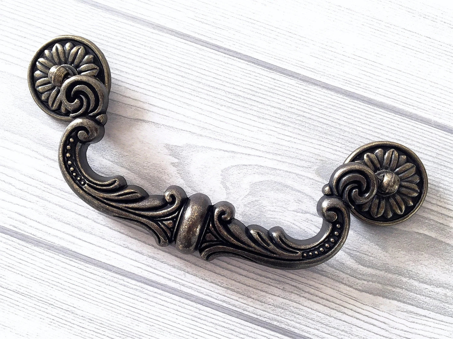 Grande poignée de suspension en bronze antique de 15 cm, bouton rond de style vintage