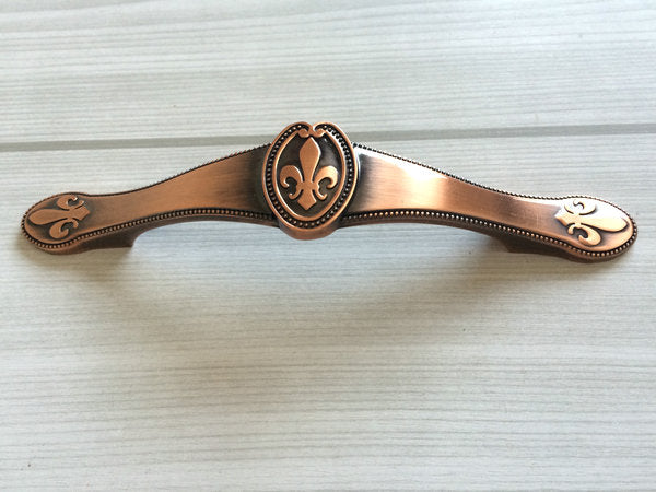 Fleur De Lis Cabinet Pulls and Knobs, 3.75" Centers, Bronze, Creamy White