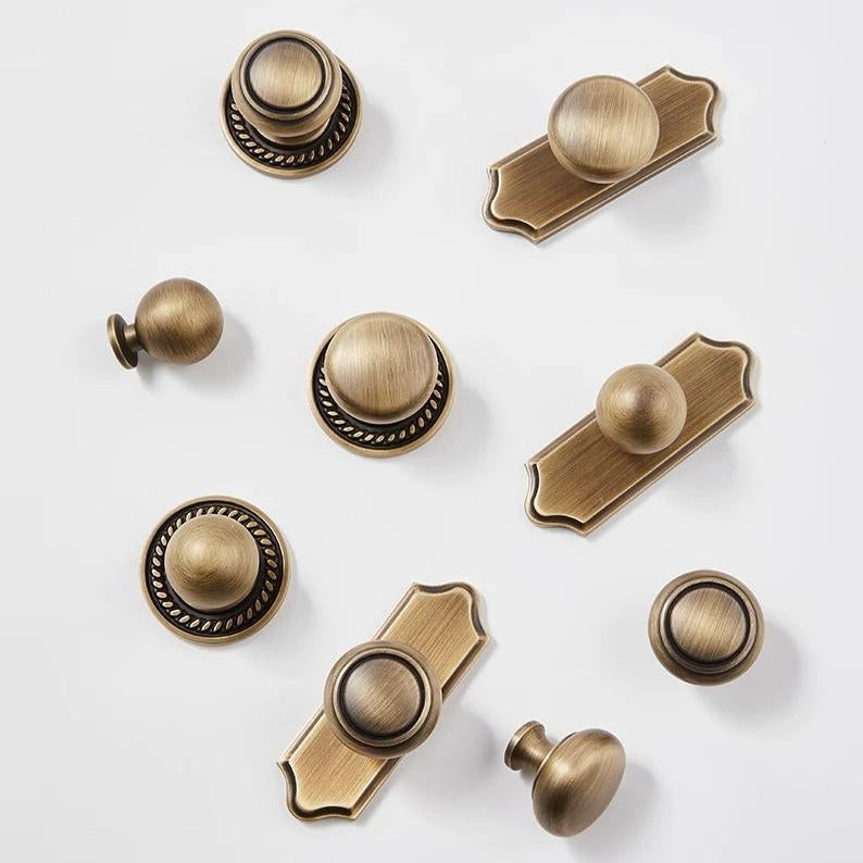 Boutons en bronze avec plaque arrière Quincaillerie d'armoire de cuisine en laiton massif