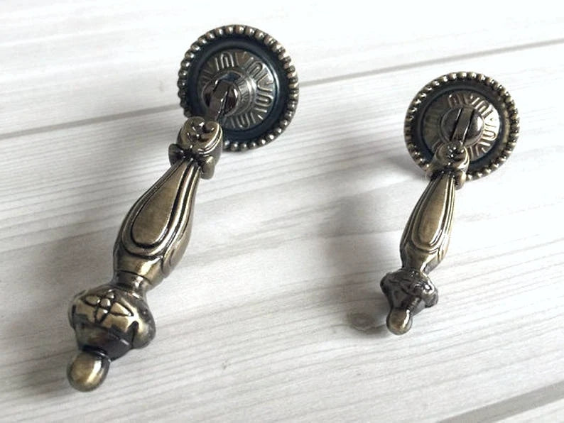 Antique Bronze Pendant Drawer Pull, Vintage Style Drop Knob