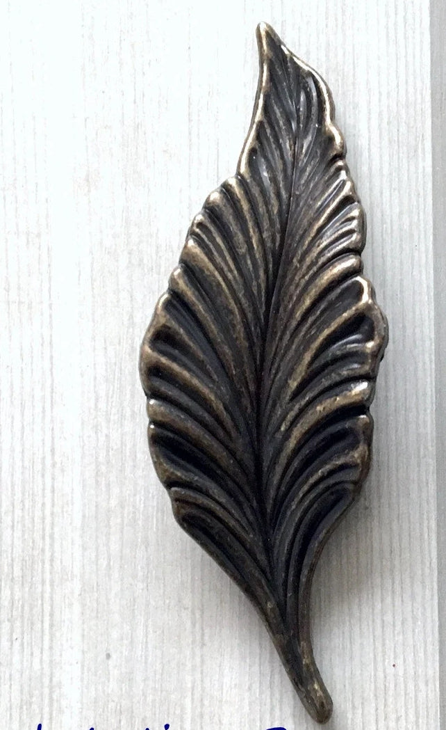 1.25" Vintage Style Leafy Drawer Pull Handles, Left Right Pair
