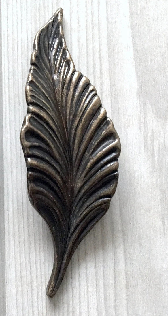 1.25" Vintage Style Leafy Drawer Pull Handles, Left Right Pair