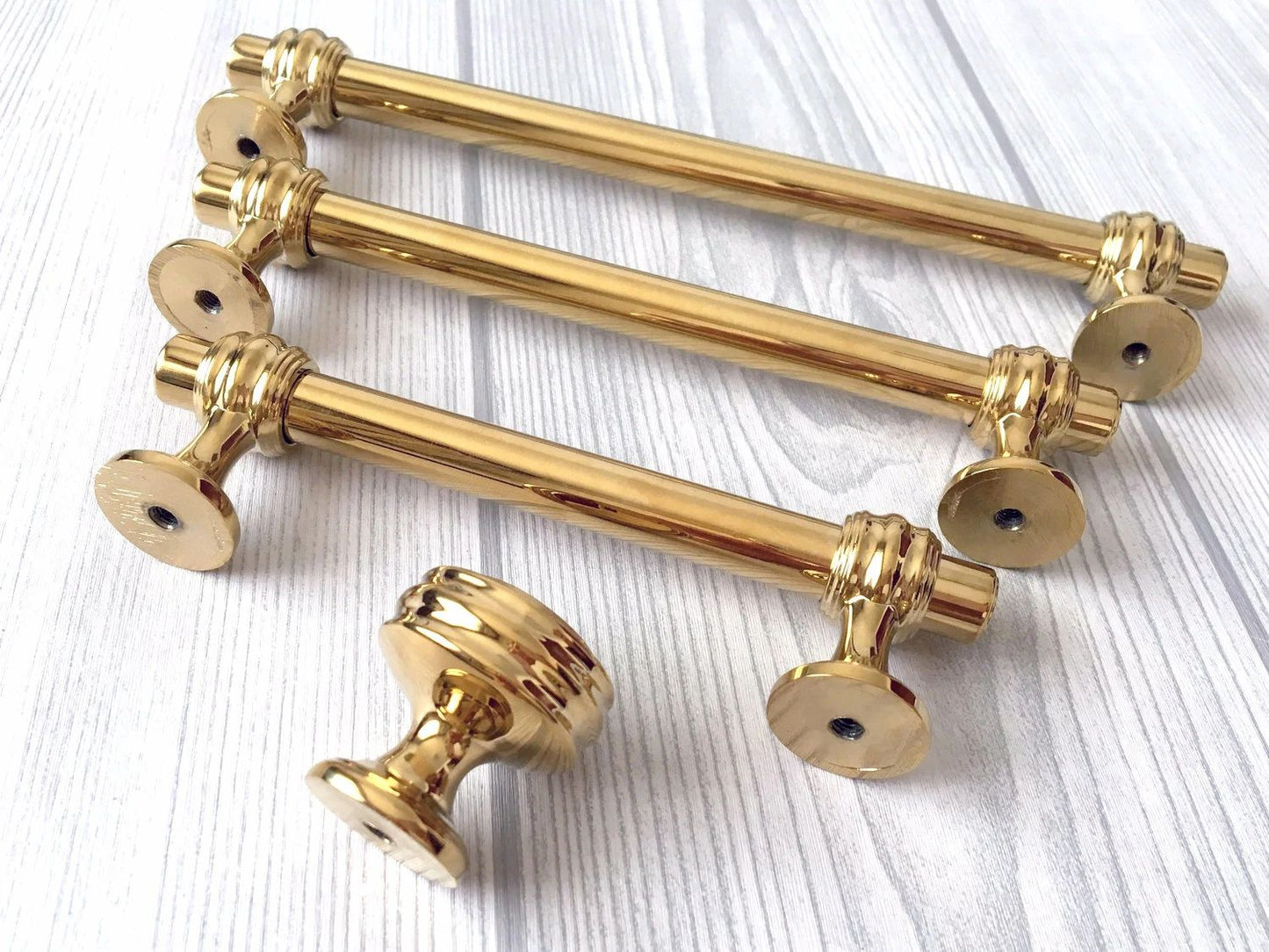 Schrankgriffe und Schubladengriffe aus poliertem Goldmessing | Lynns Hardware